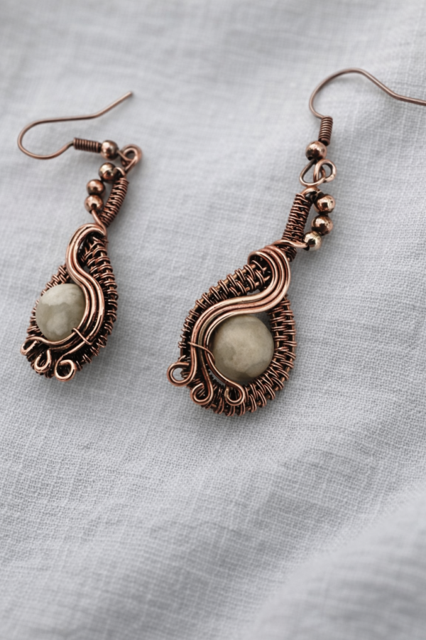 Kolczyki z kamieniem naturalnym, ręcznie robione z miedzi- wire wrapping