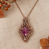 • Naszyjnik wire wrapping z miedzi z fasetowanym granatem, biżuteria artystyczna handmade