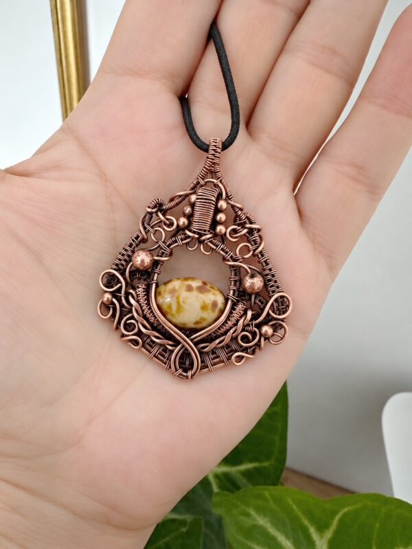 ręcznie robiony naszyjnik wire wrapping z czystej miedzi patynowanej